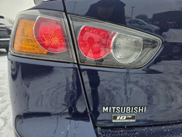 Mitsubishi Lancer SE**10TH ANNIVERSARY EDITION**Un Propriétaire**TOIT OUVRANT**SIÈGES CHAUFFANTS** 2013