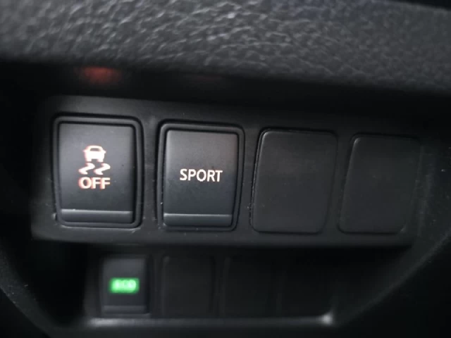Nissan Rogue SV**TOIT PANORAMIQUE**CAMERA DE RECUL**SIEGES CHAUFFANTS**MAGS** 2015