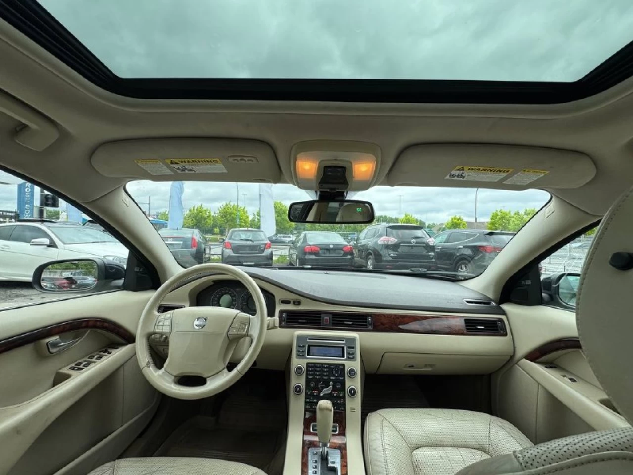 2008 Volvo S80 S80 3.2 AWD **TOIT OUVRANT**SIÈGES VENTILLÉS & CHAUFFANTS**CUIR**DÉTECTEUR D'ANGLES MORTS**PUSH TO START**KEYLESS ENTRY**RÉGULATEUR DE VITESSE ADAPTATIF**SIÈGES ÉLÉCTRIQUES** Image principale