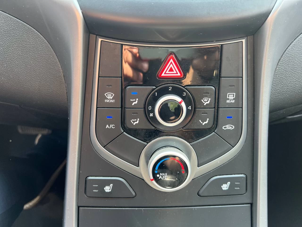 2015 Hyundai Elantra GL**Un PropriÉtaire**SIEGES CHAUFFANTS**BLUETOOTH** Image principale