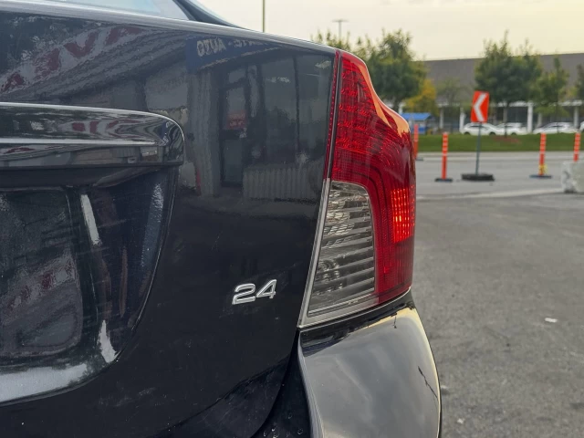 Volvo S40 S40**CUIR**SIEGES CHAUFFNTAS**ANGLE MORT** 2008