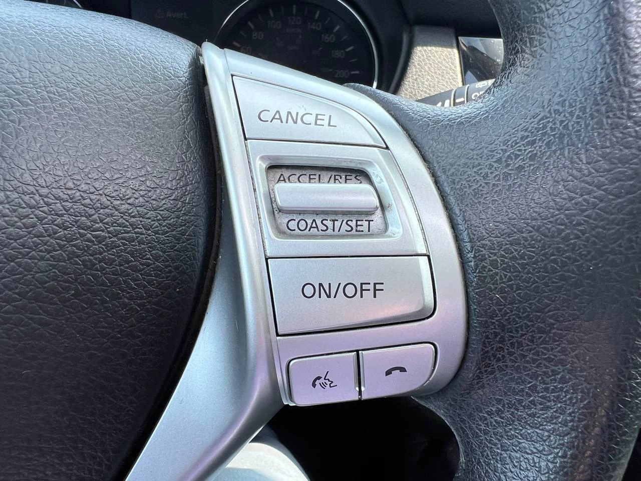 2014 Nissan Rogue SV**AWD**TOIT OUVRANT PANORAMIQUE**CAMERA DE RECULE**SIEGES CHAUFFNATS** Image principale