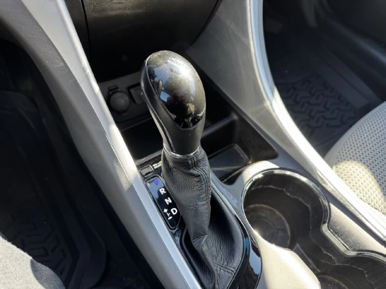 2011 Hyundai Sonata GLS**Jamais Accidente**TOIT OUVRANT**SIEGES CHAUFFNATS**MAGS**SIEGES ELECTRIQUE**MODE ECO** Image principale