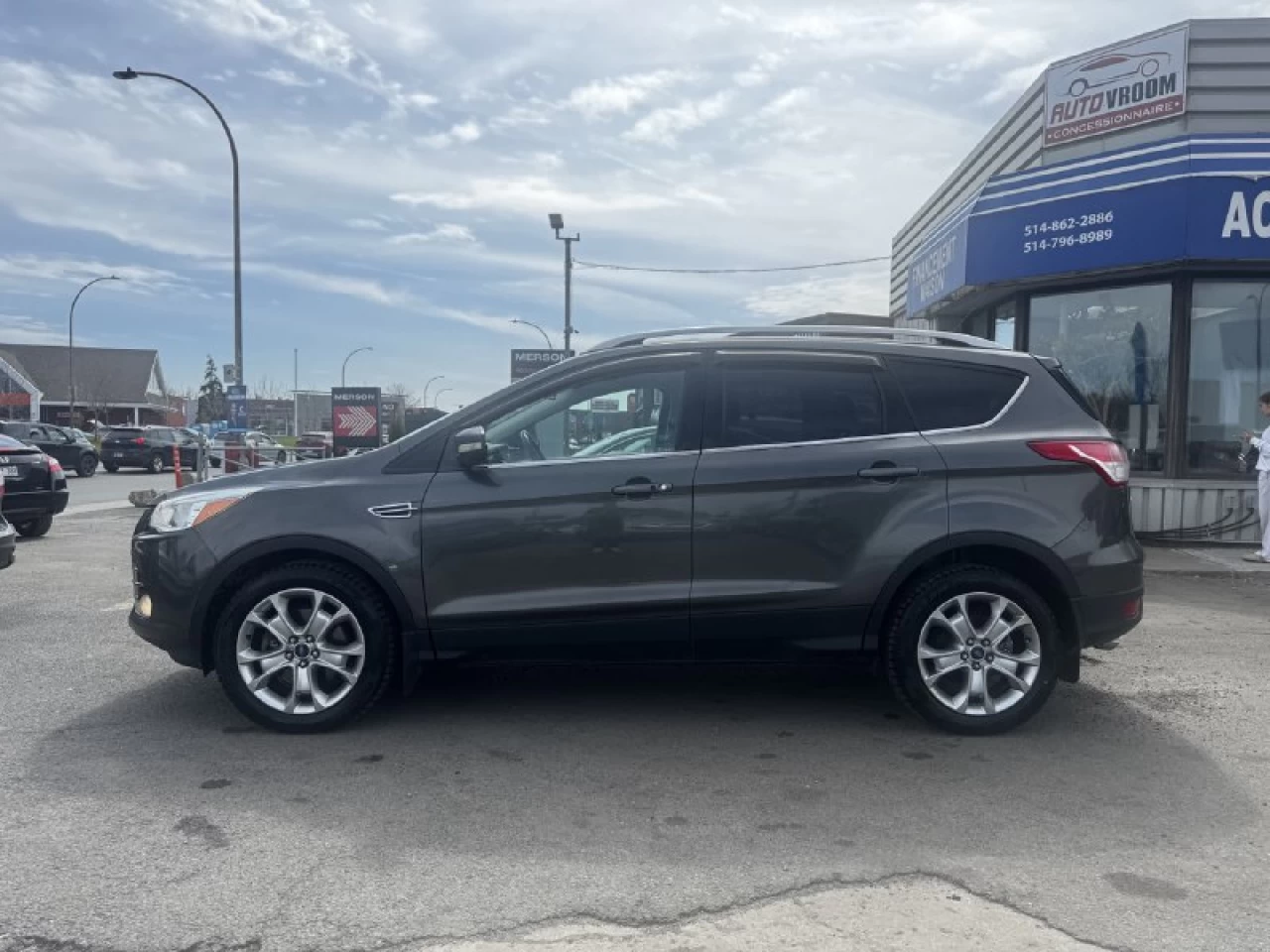2015 Ford Escape Titanium**AWD**Toit Ouvrant**CamÉra de Recul**SIEGES EN CUIR**Navigation**SIEGES CHAUFFANTS**MAGS** Image principale