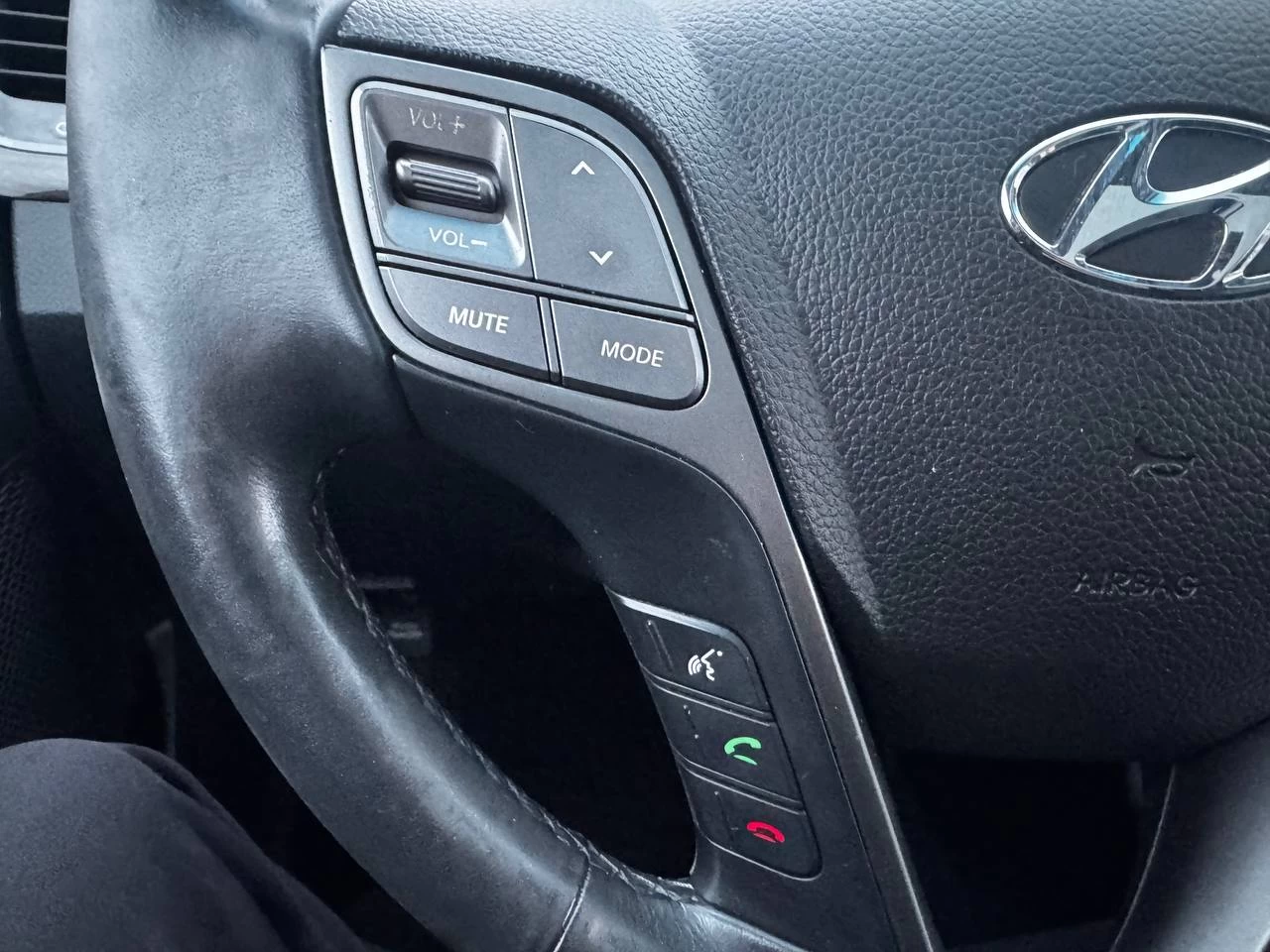 2017 Hyundai Santa Fe Sport Limited**AWD**Jamais Accidente**SAAQ CERTIFIEE**TOIT OUVRANT PANORAMIQUE**SIEGE EN CUIR**CAMERA DE RECUL**SIEGES CHAUFFNATS AVANT ET ARRIERE**Siege Ventile**Volant Chauffant**Navigation**Alerte d'angle Mort**MAGS** Main Image