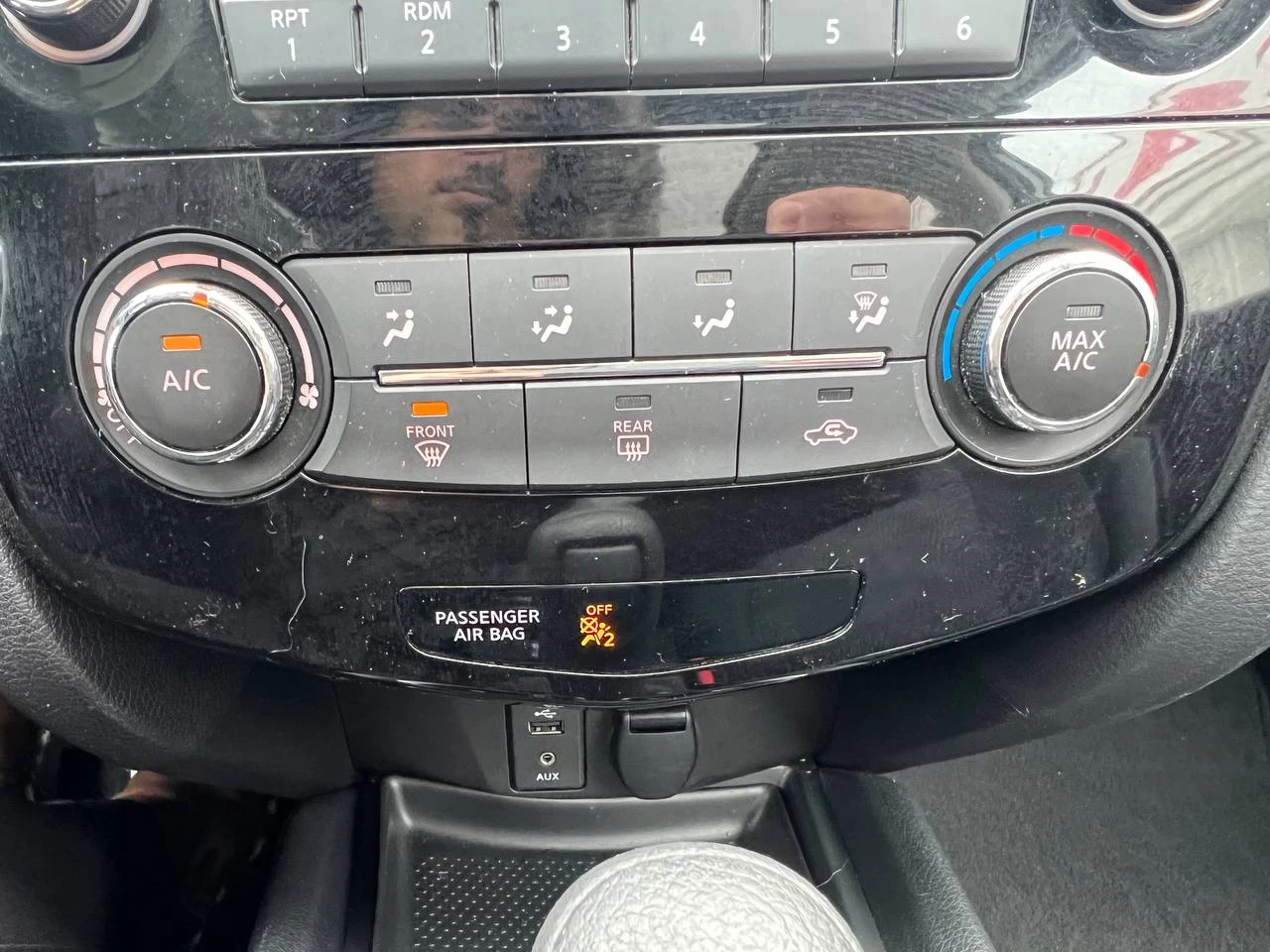 2016 Nissan Rogue SV**AWD**Jamais Accidente**Toit Ouvrant Panoramique**CAMERA DE RECULE**SIEGES CHAUFFNATS**MAGS**Un Proprietaire** Main Image