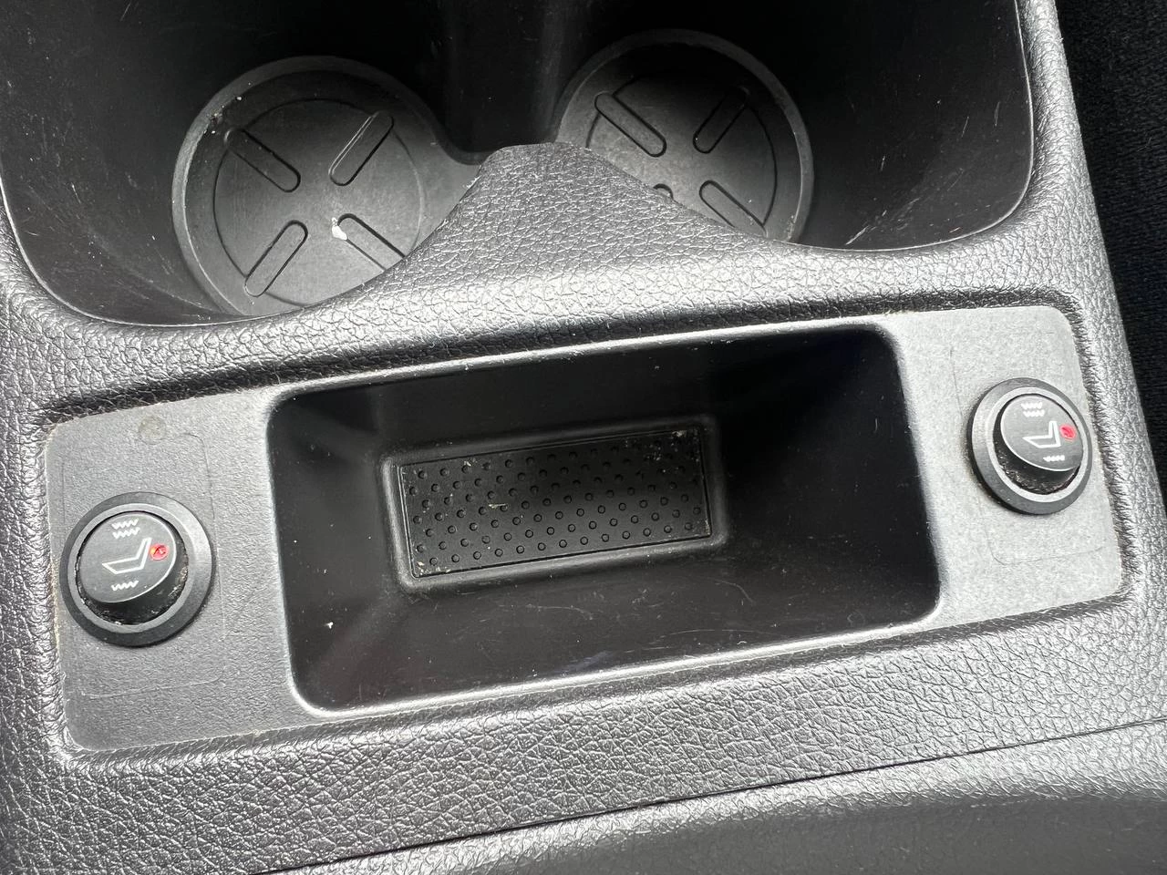 2015 Nissan Rogue SV**Jamais accidentÉ**CAMERA DE RECULE**SIEGES CHAUFFNATS** Image principale