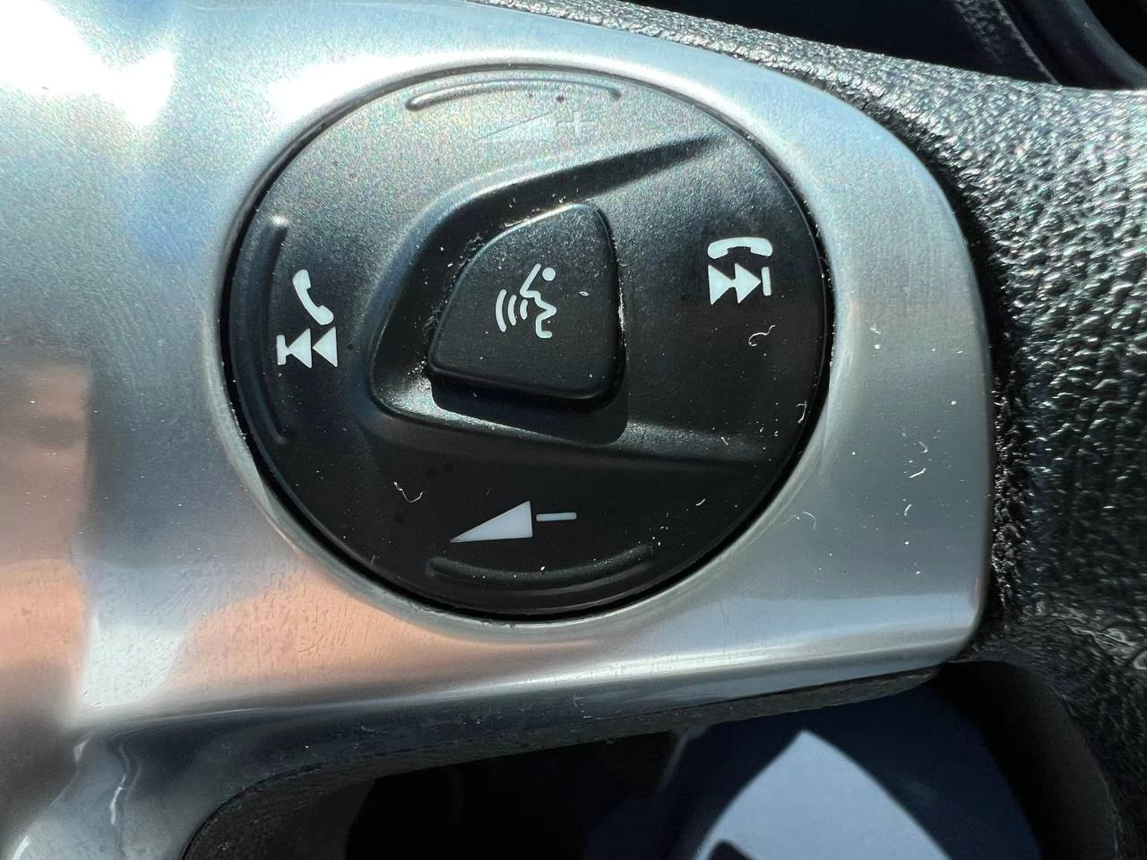 2015 Ford Escape SE**AWD**SAAQ CERTIFIEE**Jamais accidente**CamÉra de Recul**Navigation**SIEGES CHAUFFANTS**MAGS**DÉmarreur À Distance** Image principale