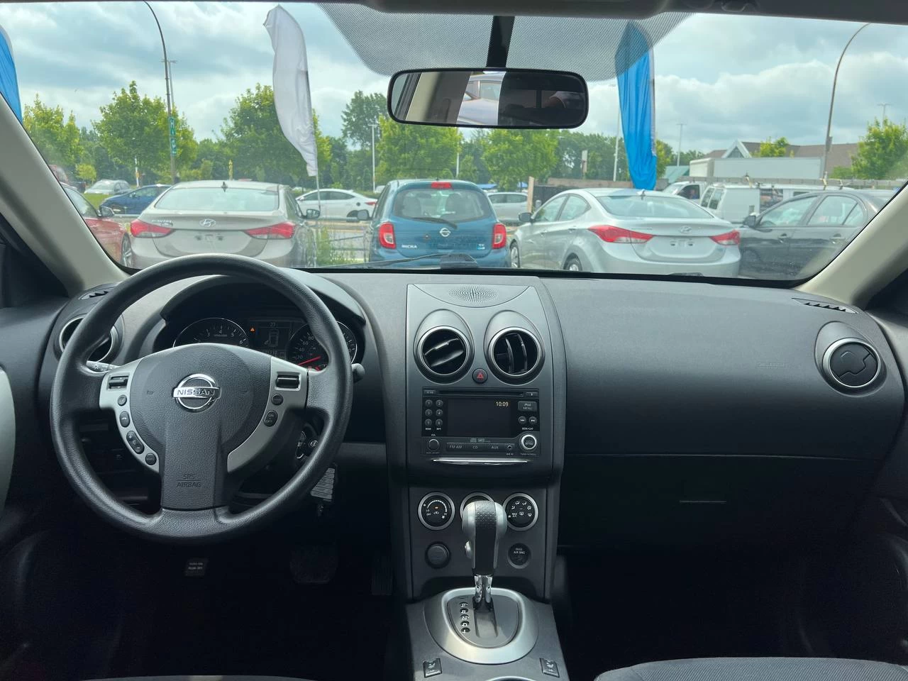 2011 Nissan Rogue SV**AWD**CAMERA DE RECULE**SIEGES CHAUFFNATS**MAGS** Main Image