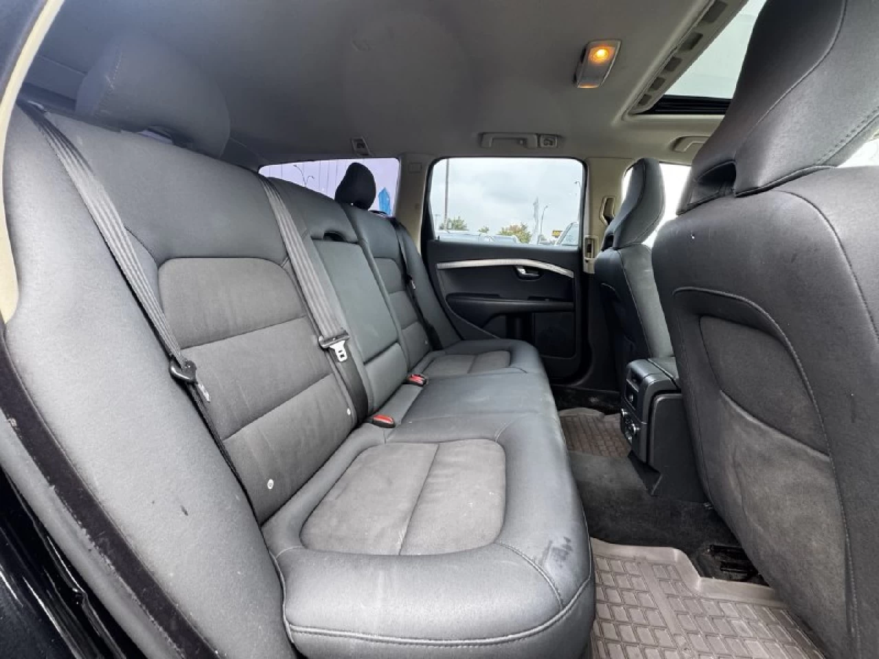 2009 Volvo XC70 3.2L**AWD**TOIT OUVRANT**SIEGES CHAUFFNATS**CUIR**PUSH TO STRAT** Main Image