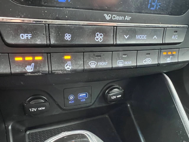 Hyundai Tucson LIMITEE**JAMAIS ACCIDENTEE**CERTIFIEE SAAQ**AWD**TOIT OUVRANT PANORAMIQUE**SIEGES CHAUFFANTS AVANT ET ARRIÈRE**SIEGES EN CUIR**Alerte d’angle mort**VOLANT CHAUFFANT**Mags** 2017