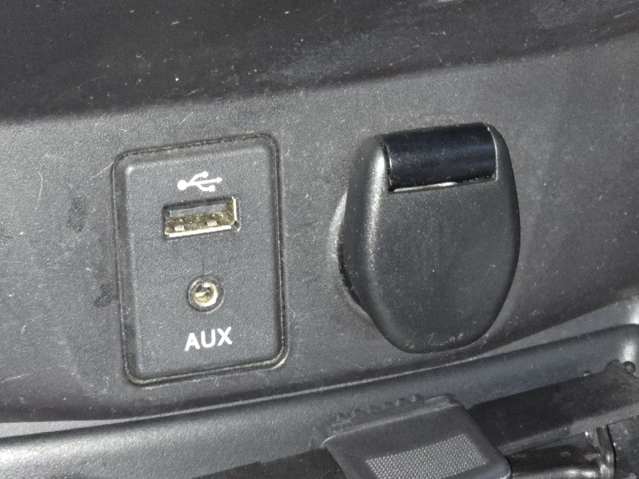 2015 Nissan Rogue **SV**TOIT PANORAMIQUE**CAMERA DE RECUL**SIEGES CHAUFFANTS**MAGS** Image principale