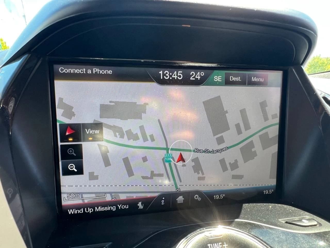 2015 Ford Escape Titanium**AWD** Jamais accidente**Toit Ouvrant**CamÉra de Recul**SIEGES EN CUIR**Navigation**SIEGES CHAUFFANTS**dÉmarrage À distance**MAGS** Image principale
