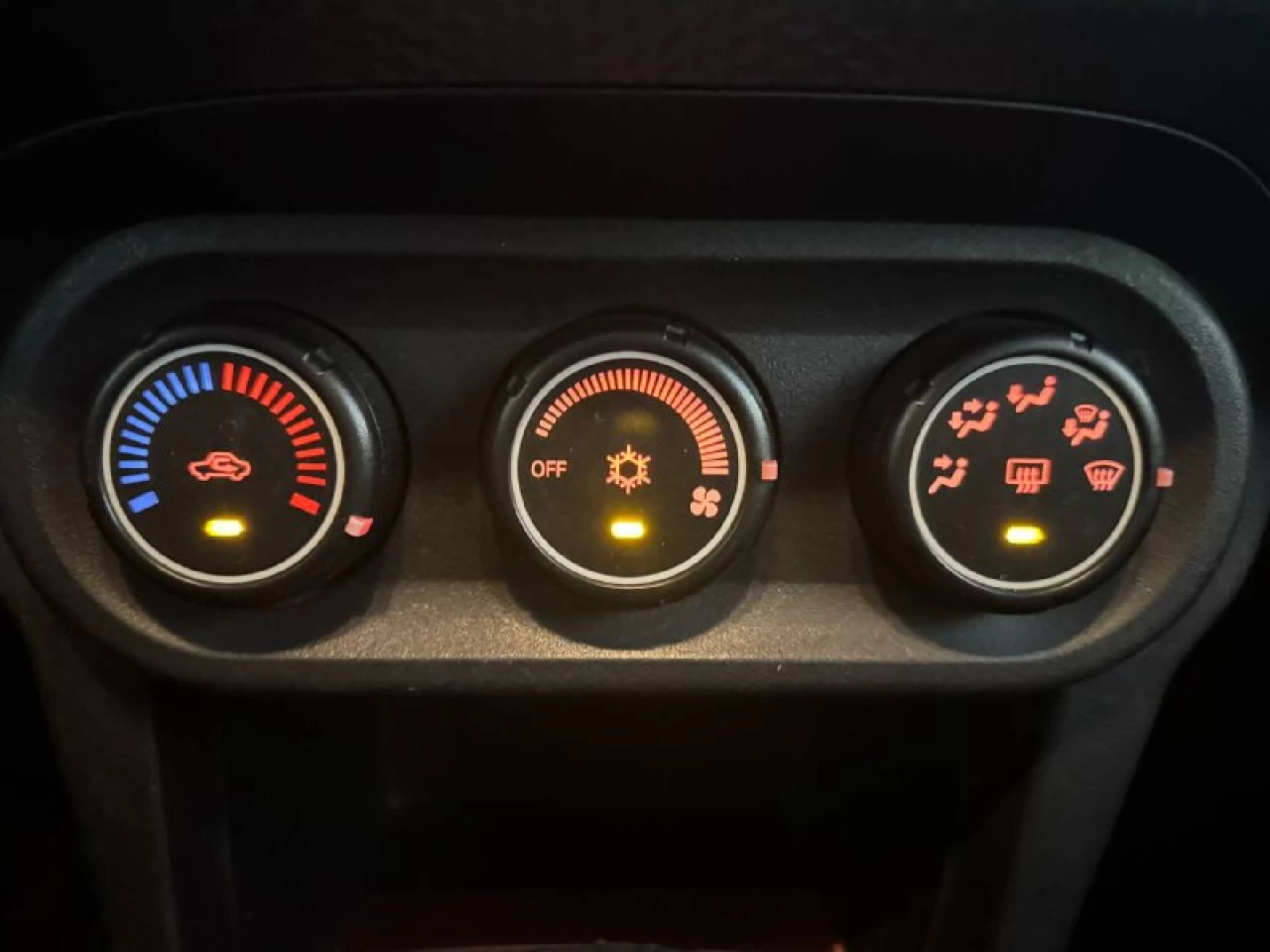 2013 Mitsubishi Lancer SE**10TH ANNIVERSARY EDITION**Un PropriÉtaire**TOIT OUVRANT**SIÈGES CHAUFFANTS** Main Image