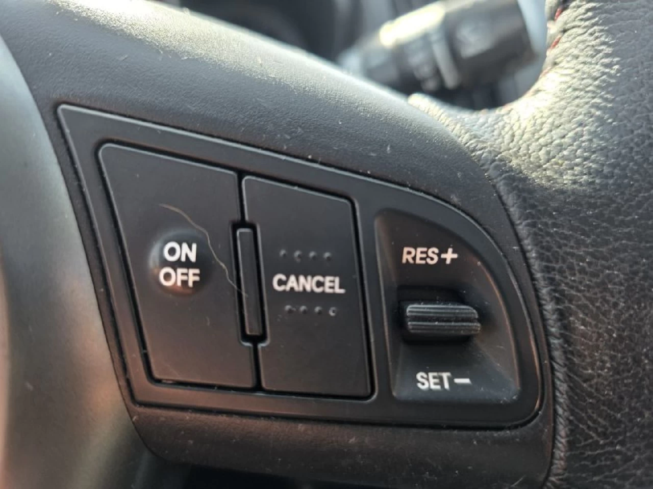 2011 Kia Forte **SX**JAMAIS ACCIDENTEE**CUIR**TOIT OUVRANT**SIEGES CHAUFFANTS**EN SPECIAL Image principale