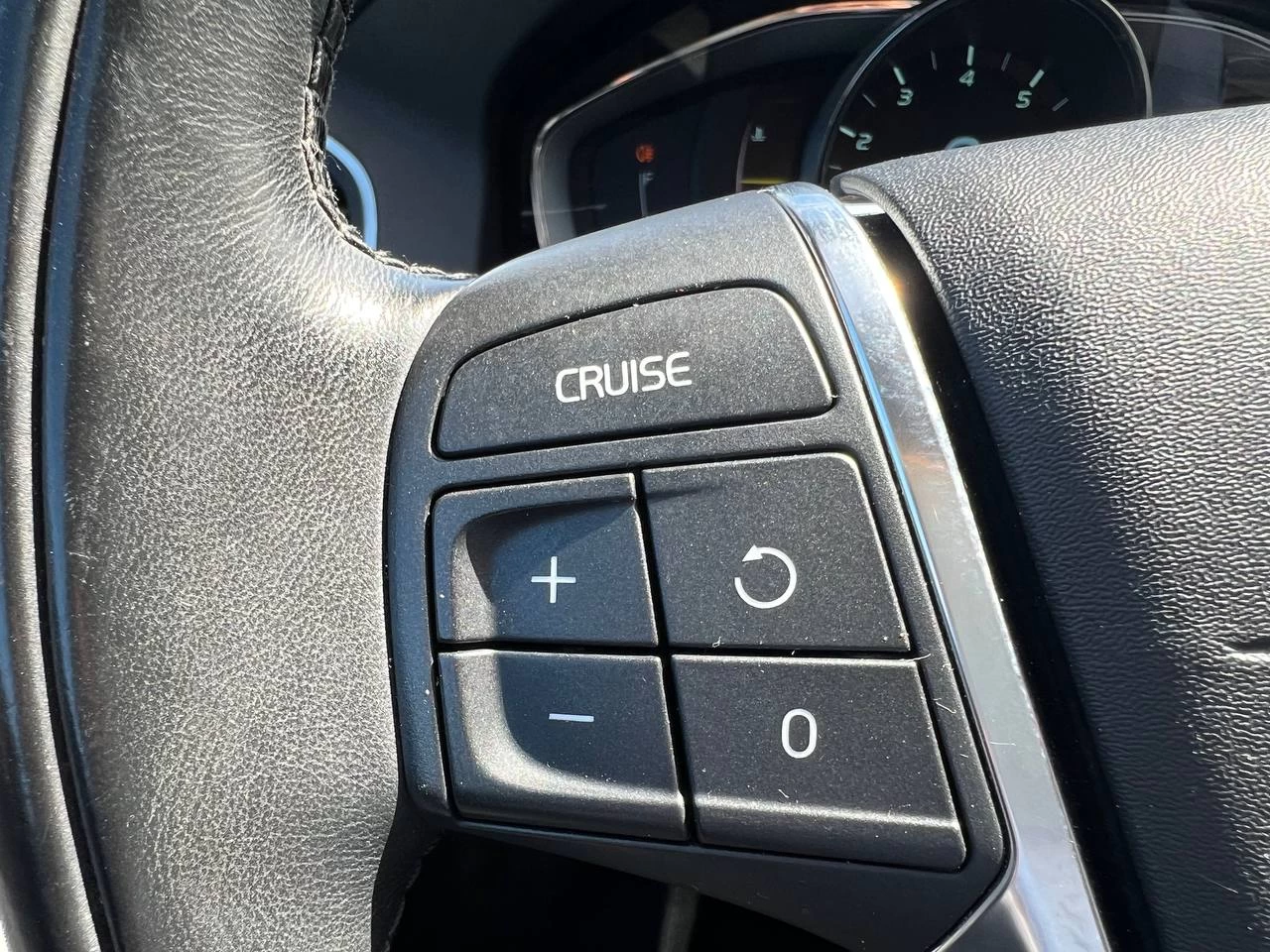 2014 Volvo XC60 3.2**AWD**Toit Ouvrant Panaromique**SIEGES EN CUIR**SIEGES CHAUFFANTS**SIEGES CHAUFFANTS ARRIERE**VOLANT CHAUFFANTS**MAGS** Main Image