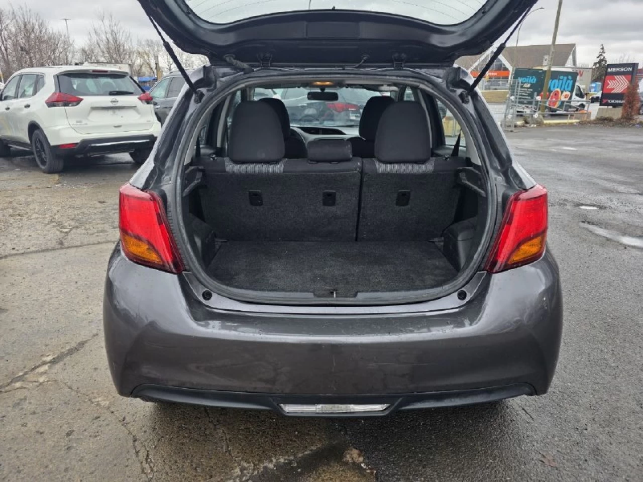 2016 Toyota Yaris LE**Jamais Accidente** Image principale