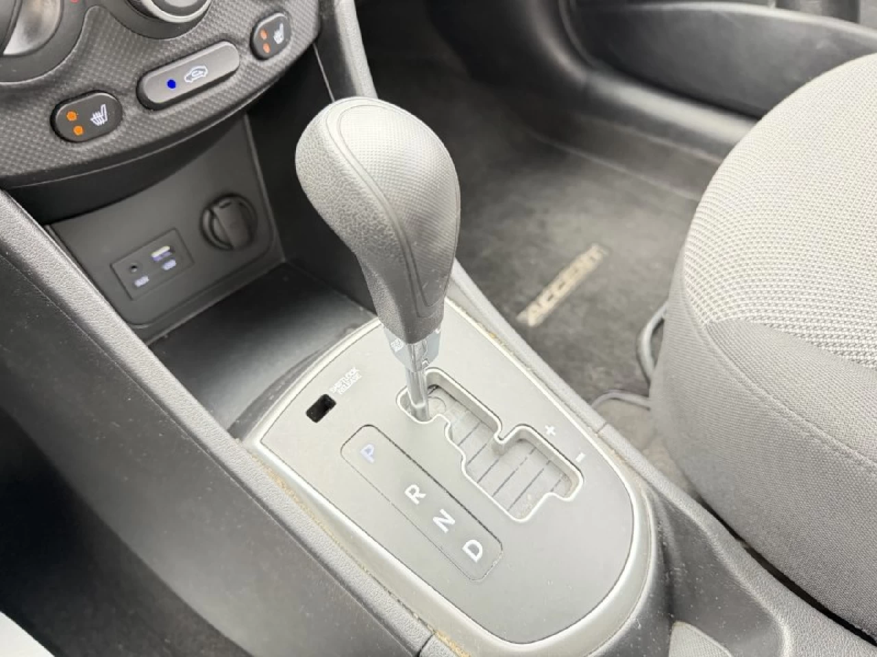 2014 Hyundai Accent GL**TRES BAS KILOMETRAGE**SIEGES CHAUFFNATS**PRIX EN SPECIAL** Image principale