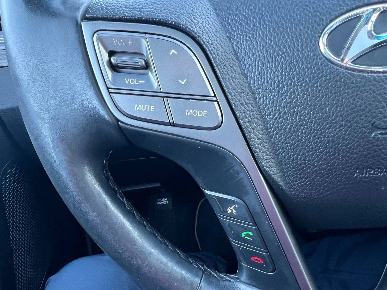 2017 Hyundai Santa Fe Sport Limited**AWD**Jamais Accidente**SAAQ CERTIFIEE**TOIT OUVRANT PANORAMIQUE**SIEGE EN CUIR**CAMERA DE RECUL**SIEGES CHAUFFNATS AVANT ET ARRIERE**Siege Ventile**Volant Chauffant**Navigation**Alerte d'angle Mort**MAGS** Image principale