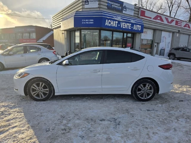 Hyundai Elantra **GL**CAMERA DE RECUL**ANGLE MORT**SIEGES CHAUFFANTS**MAGS**Financement 1ère, 2e et 3e chance !!! 100% Approuvé !! 2018