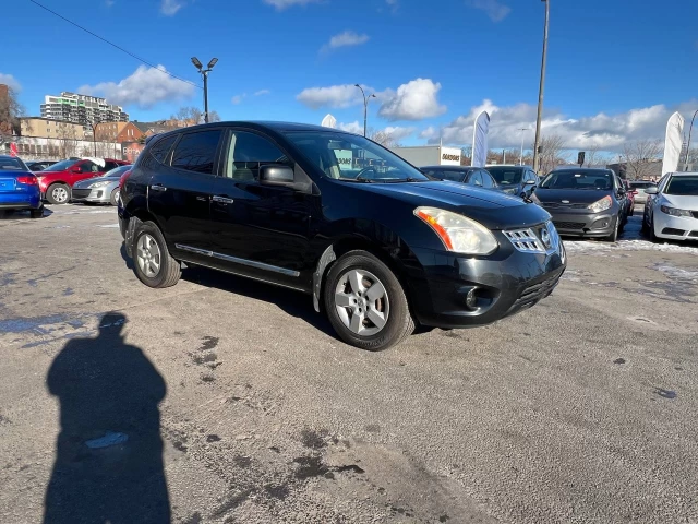 Nissan Rogue S** 2013