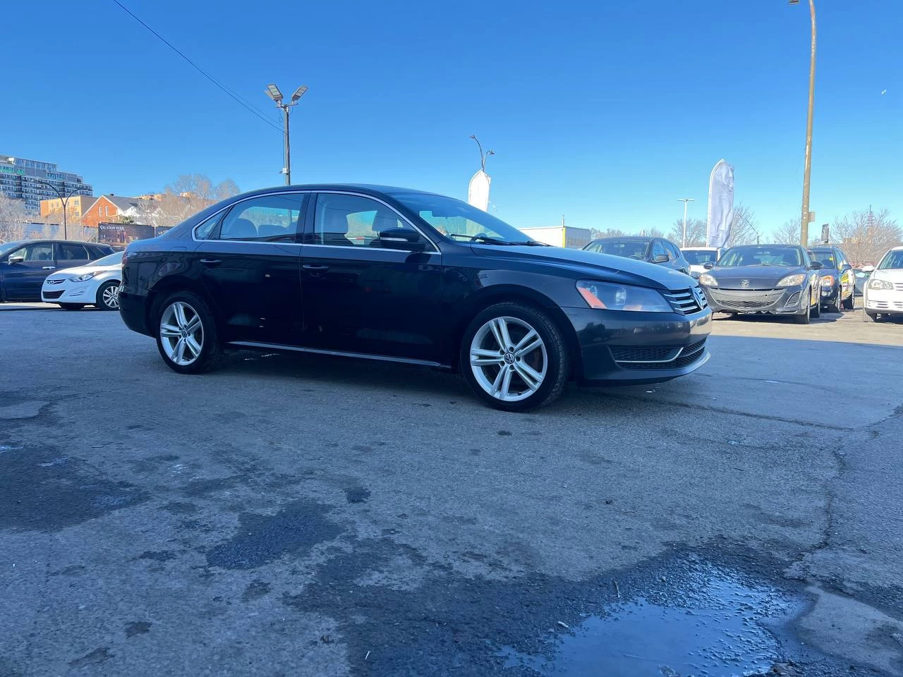 2013 Volkswagen Passat Comfortline**TOIT OUVRANT**MAGS**CUIR**SIEGES CHAUFFANTS** Image principale