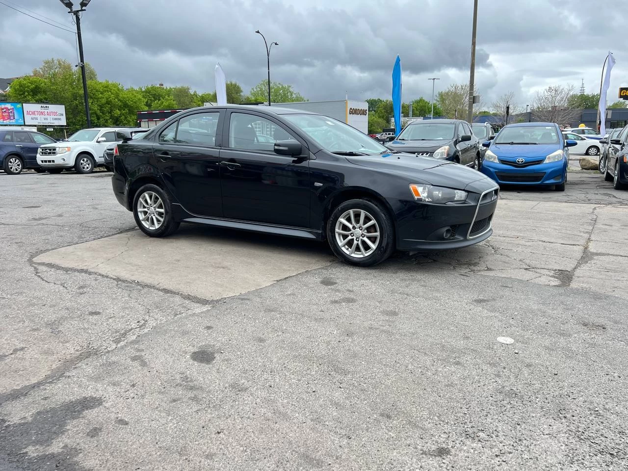 2015 Mitsubishi Lancer LIMITED** Jamais accidente**TOIT OUVRANT**SIEGES CHAUFFANTS**MAGS**AIRCLIM** Image principale