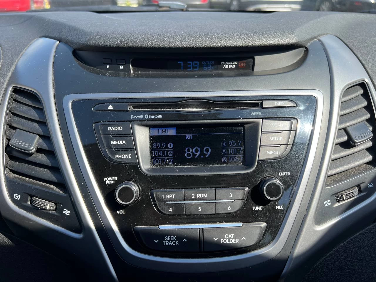 2015 Hyundai Elantra GL**SIEGES CHAUFFANTS**BLUETOOTH** Image principale