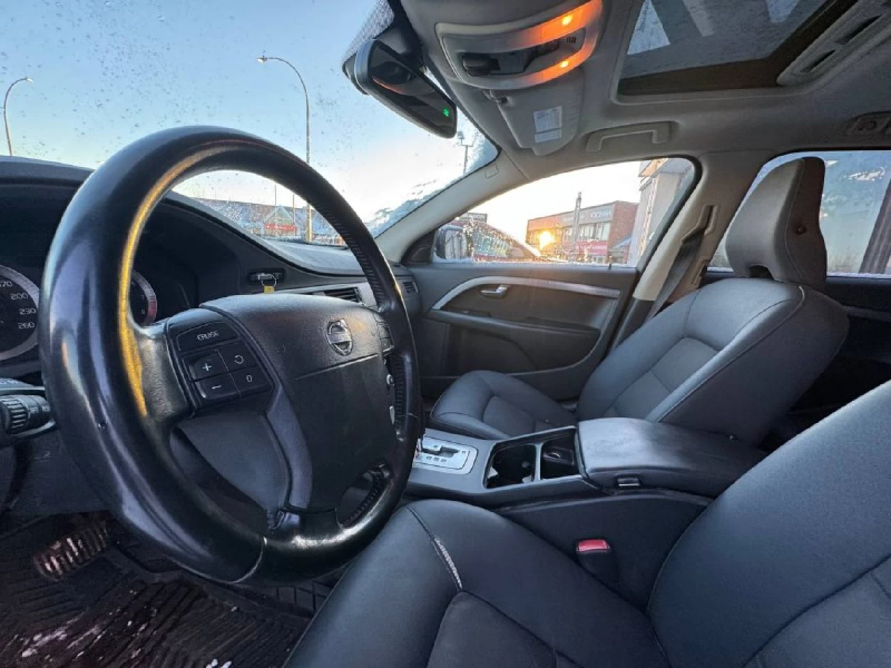 2009 Volvo XC70 3.2L**AWD**TOIT OUVRANT**SIEGES CHAUFFNATS**CUIR**PUSH TO STRAT** Image principale