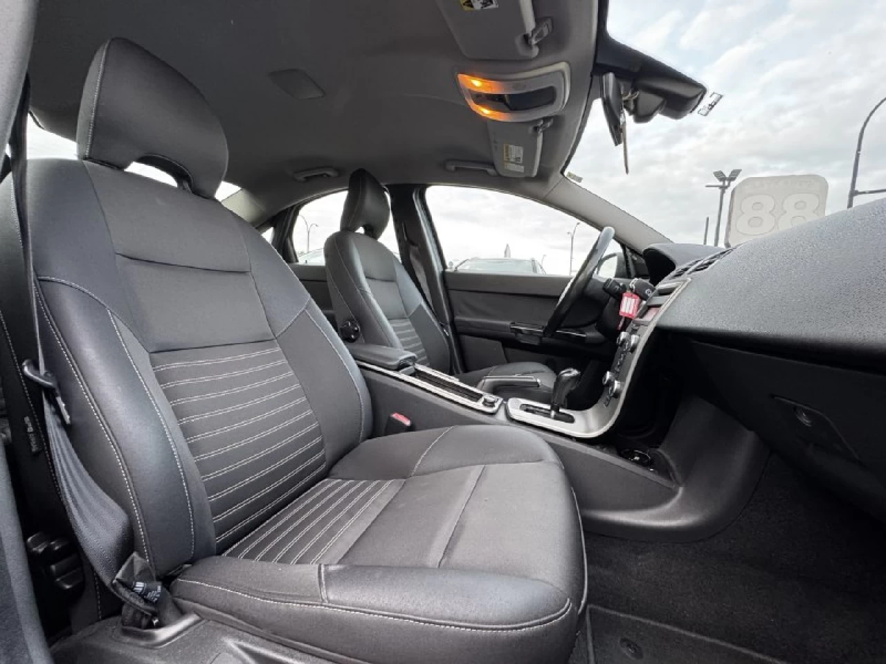 2008 Volvo S40 S40**CUIR**SIEGES CHAUFFNTAS**ANGLE MORT** Image principale
