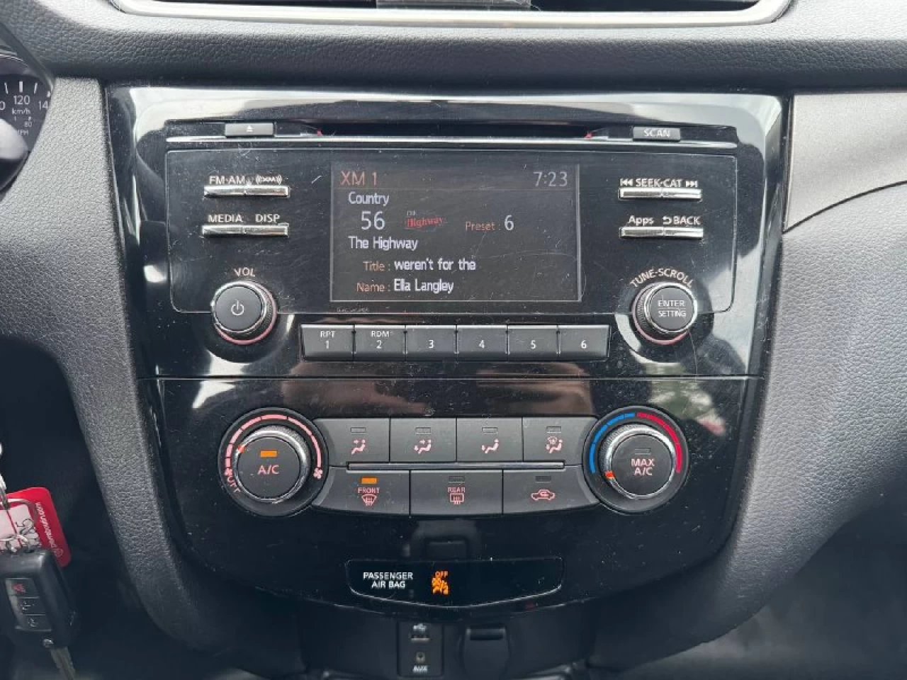 2016 Nissan Rogue S AWD **CAMERA DE RECUL**MODE ECO** Financement 1Ère, 2e et 3e chance !! 100% ApprouvÉ Image principale