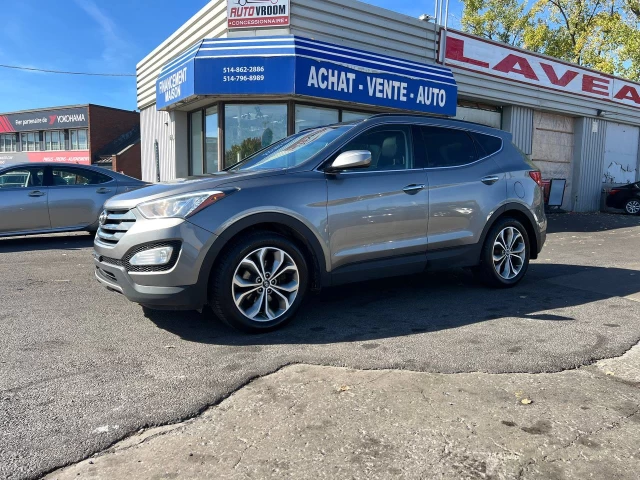 Hyundai Santa Fe Sport SE**AWD**SAAQ CERTIFIEE**TOIT OUVRANT PANORAMIQUE**SIEGE EN CUIR**CAMERA DE RECUL**SIEGES CHAUFFNATS AVANT ET ARRIERE**VOLANT CHAUFFNATS**MAGS** 2014