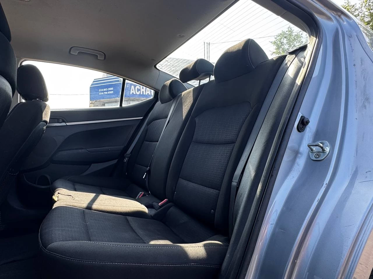 2017 Hyundai Elantra LE**SAAQ CERTIFIEE**SIEGES CHAUFFNATS**MODE ECHO** Main Image