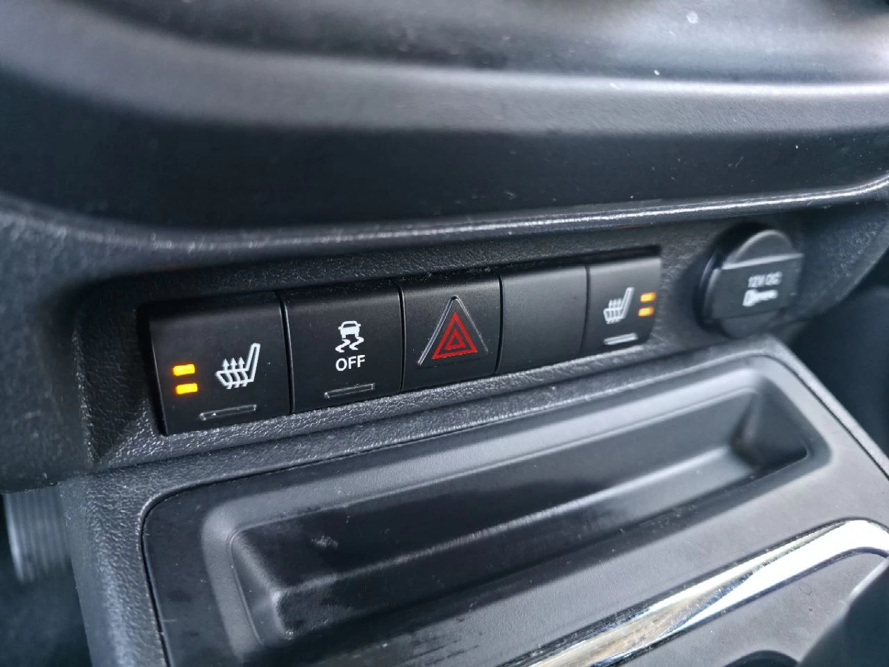 2014 Jeep Patriot **NORTH EDITION**JAMAIS ACCIDENTEE**4X4**SIEGES CHAUFFANTS**MAGS**EN SPECIAL** Image principale