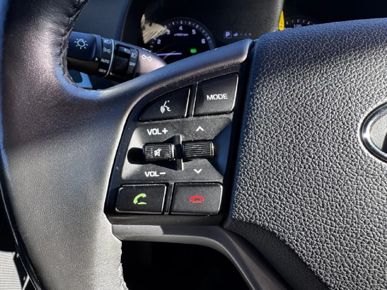 2017 Hyundai Tucson SE**AWD**SAAQ CERTIFIEE**TOIT PANORAMIQUE**SIEGES CHAUFFNATS**CAMERA DE RECULE**MAGS**VOLANT CHAUFFNATS** Image principale