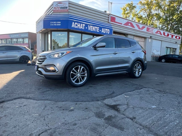 Hyundai Santa Fe Sport Limited**AWD**Jamais Accidente**SAAQ CERTIFIEE**TOIT OUVRANT PANORAMIQUE**SIEGE EN CUIR**CAMERA DE RECUL**SIEGES CHAUFFNATS AVANT ET ARRIERE**Siege Ventile**Volant Chauffant**Navigation**Alerte d'angle Mort**MAGS** 2017