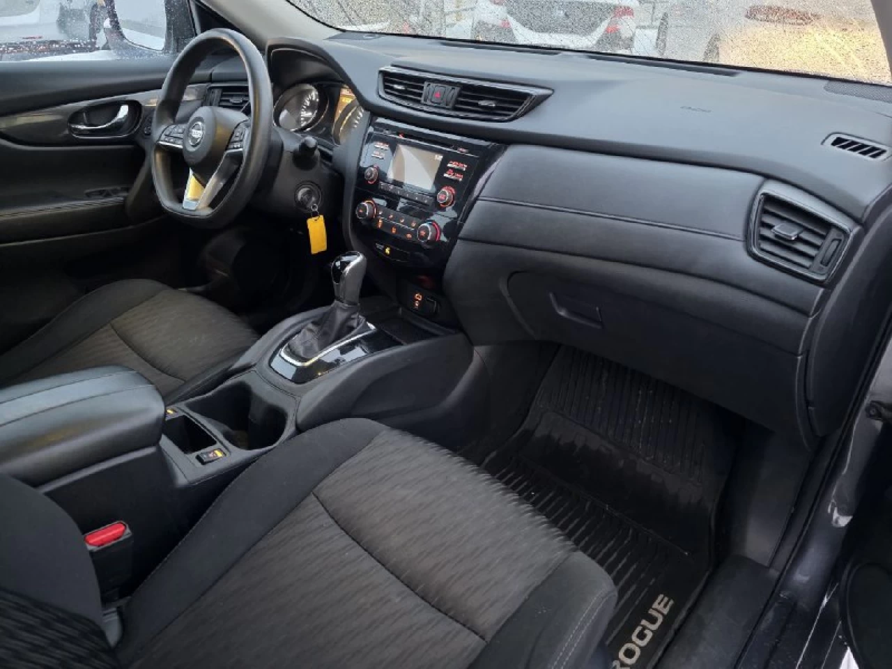 2017 Nissan Rogue S**AWD**CAMERA DE RECULE**SIEGES CHAUFFANTS** Image principale