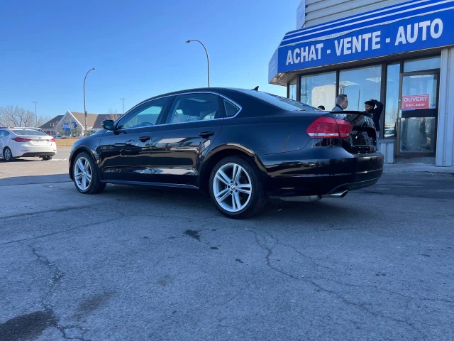 Volkswagen Passat Comfortline**TOIT OUVRANT**MAGS**CUIR**SIEGES CHAUFFANTS** 2013
