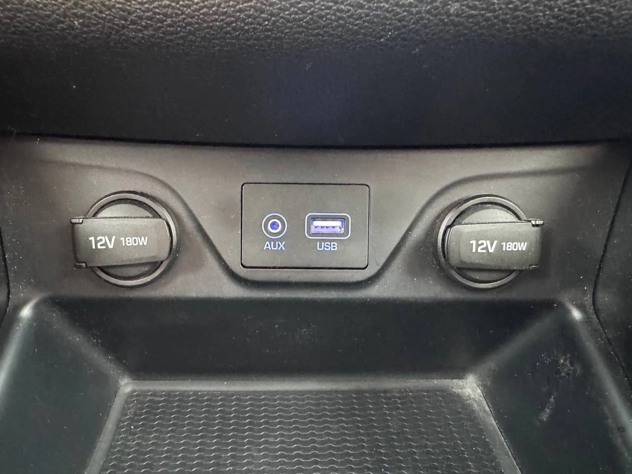 2016 Hyundai Tucson Premium **SIÈGES CHAUFFANTS AVANT ET ARRIÈRE**CAMERA DE RECUL**DÉTÉCTEUR D'ANGLES MORTS** Main Image