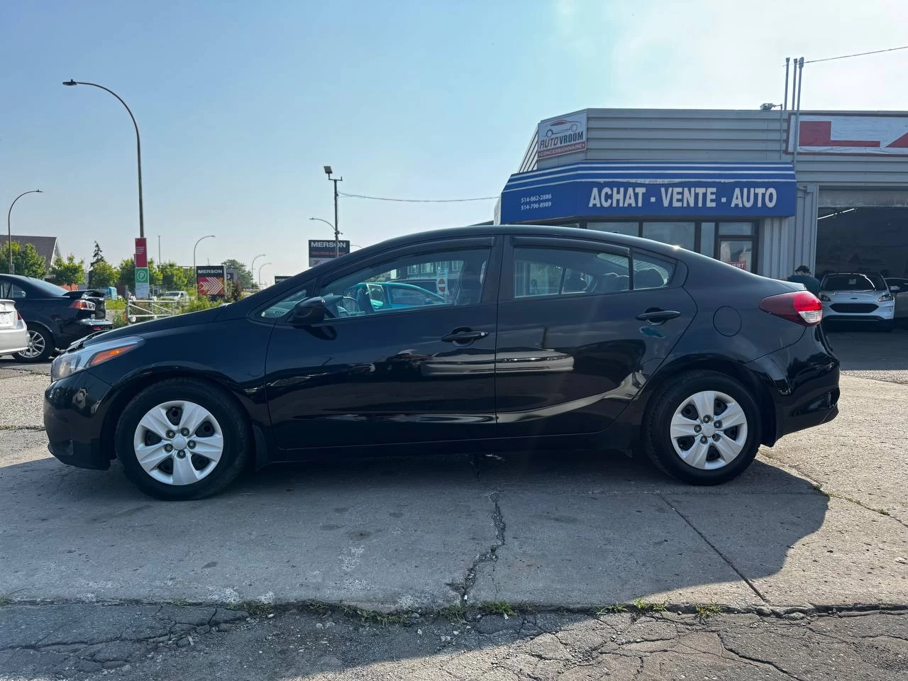 2017 Kia Forte LX**CAMERA DE RECULE**SIEGES CHAUFFNATS**APPLE CAR PLAY** Main Image