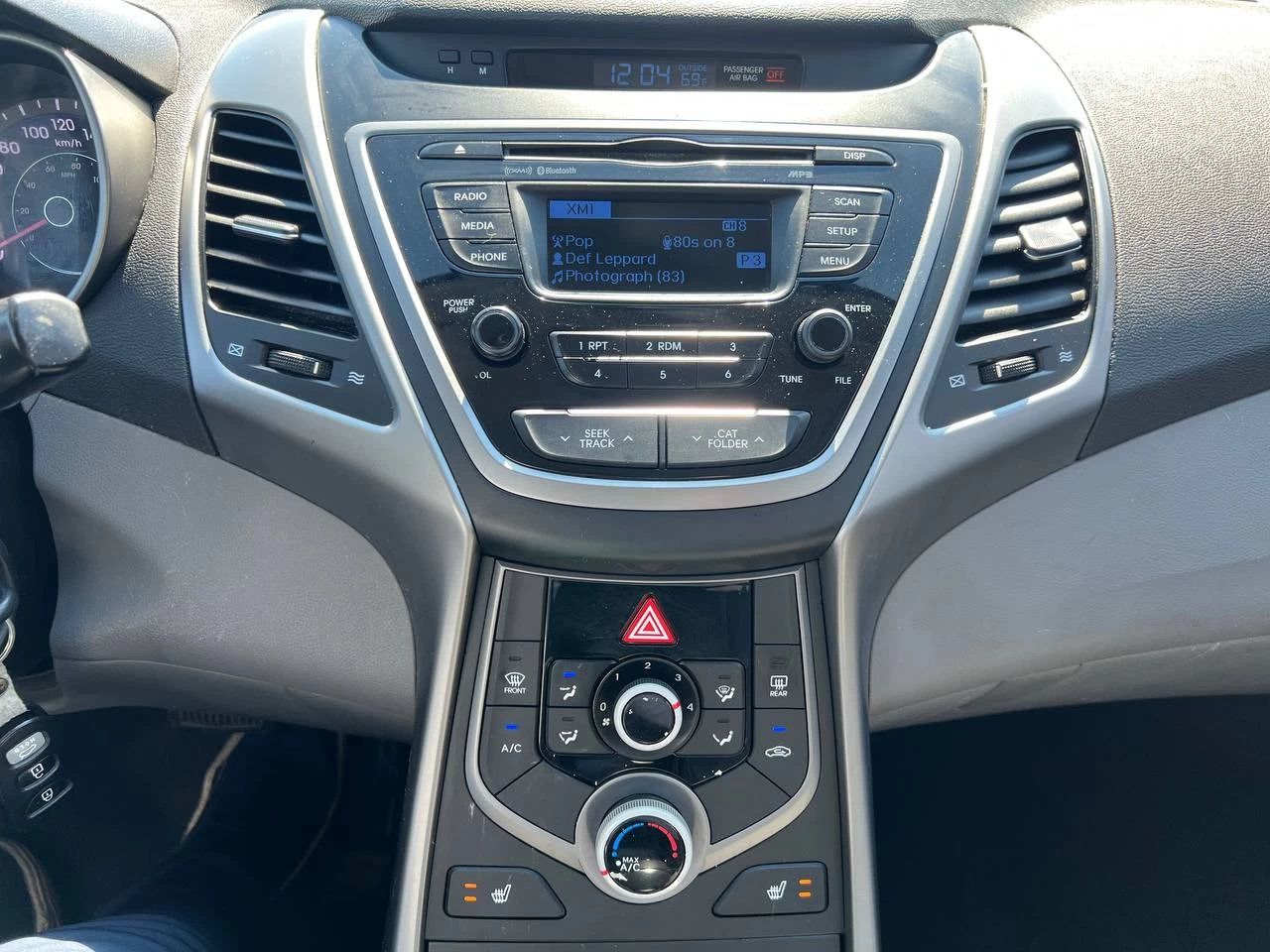 2014 Hyundai Elantra GL**SAAQ CERTIFIEE**SIEGES CHAUFFANTS** Image principale