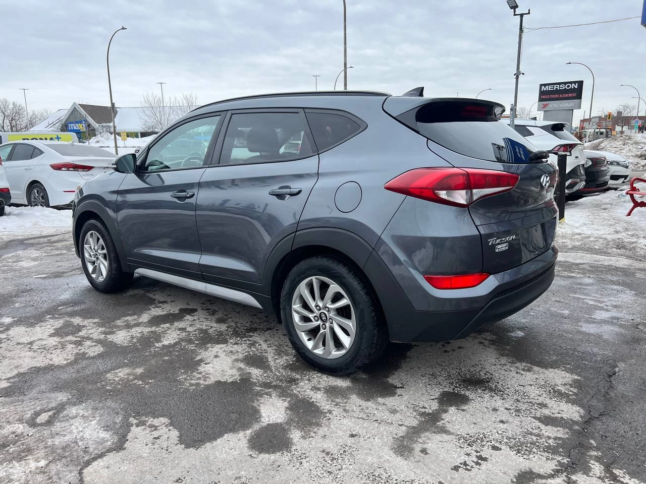 2018 Hyundai Tucson SE**SAAQ CERTIFIEE**CAR PLAY**Toit Ouvrant Panoramique**ANGLE MORT**CamÉra de Recul**SIEGES EN CUIR**SIÈGES CHAUFFANTS AVANT et ARRIERE**VOLANT CHAUFFANT**MAGS** Image principale