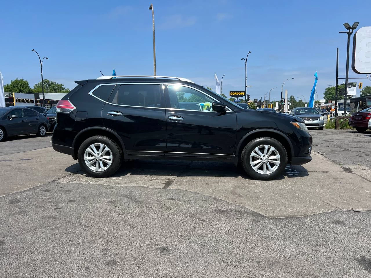 2014 Nissan Rogue SV**AWD**TOIT OUVRANT PANORAMIQUE**CAMERA DE RECULE**SIEGES CHAUFFNATS** Image principale