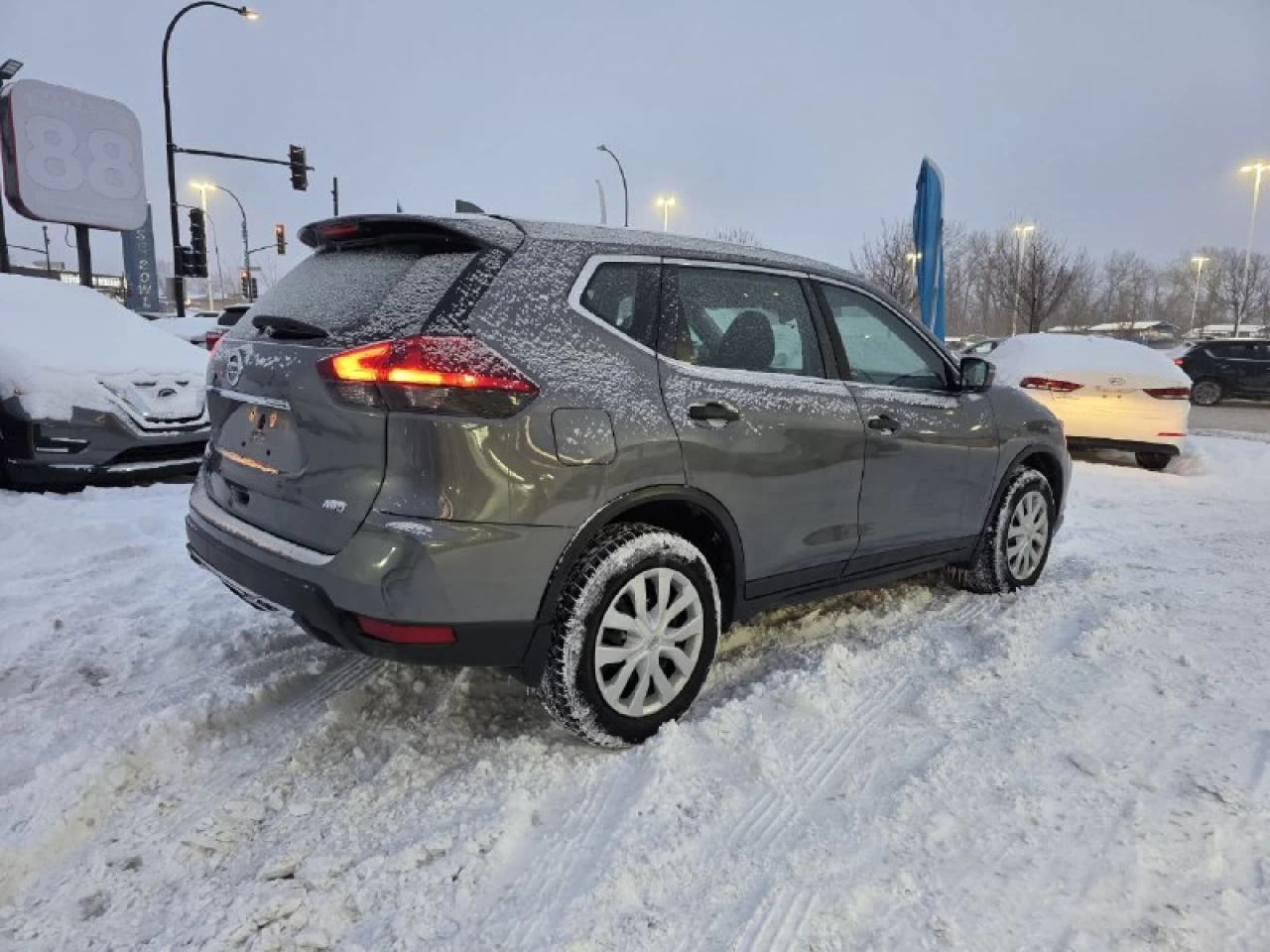 2017 Nissan Rogue S**AWD**CAMERA DE RECULE**SIEGES CHAUFFANTS** Image principale