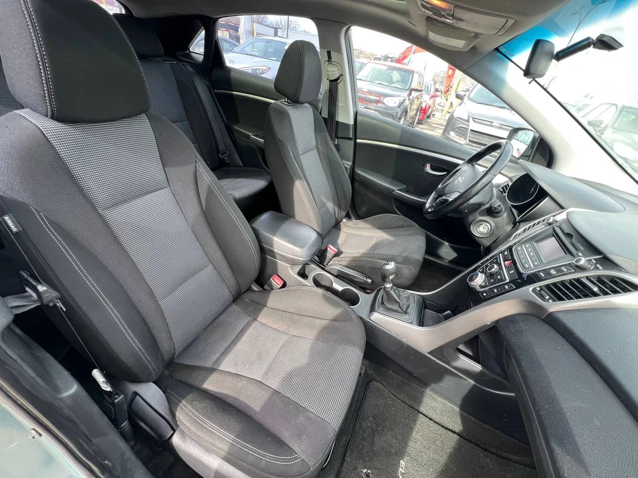 2013 Hyundai Elantra GT GLS**Toit Ouvrant Panoramique**Sieges CHAUFFANTS**MAGS** Image principale