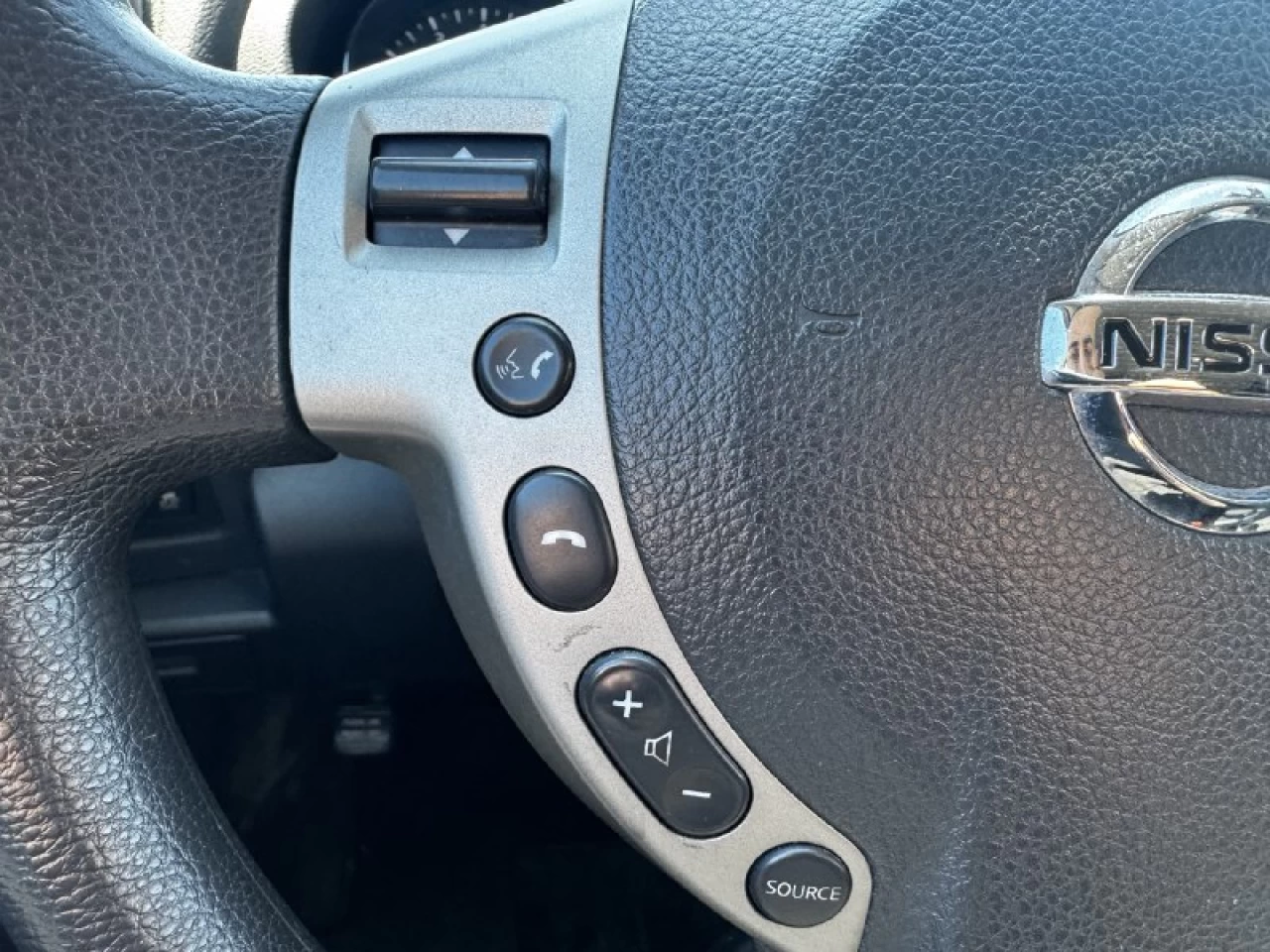 2013 Nissan Rogue S** Main Image