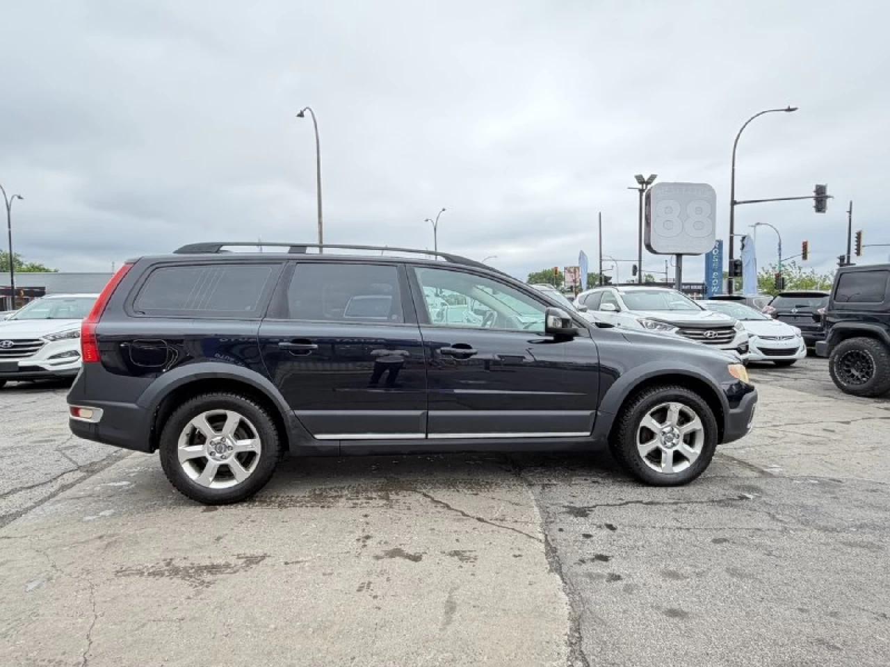 2009 Volvo XC70 3.2L**AWD**TOIT OUVRANT**SIEGES CHAUFFNATS**CUIR**PUSH TO STRAT** Image principale