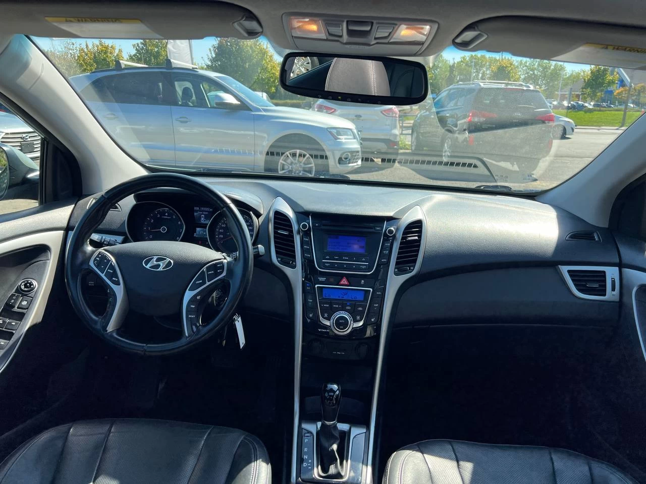 2013 Hyundai Elantra GT SE**SAAQ CERTIFIEE**TOIT OUVRANT PANORAMIQUE**Sieges en Cuir**SIEGES CHAUFFNATS**MAGS** Image principale