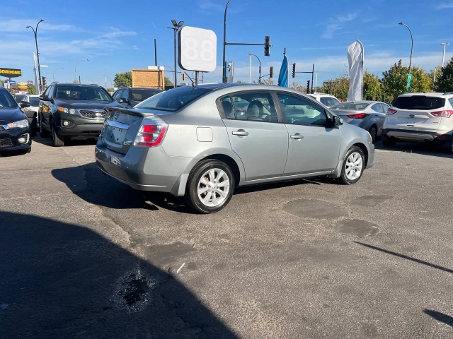 Nissan Sentra 2.0**MAGS** 2012