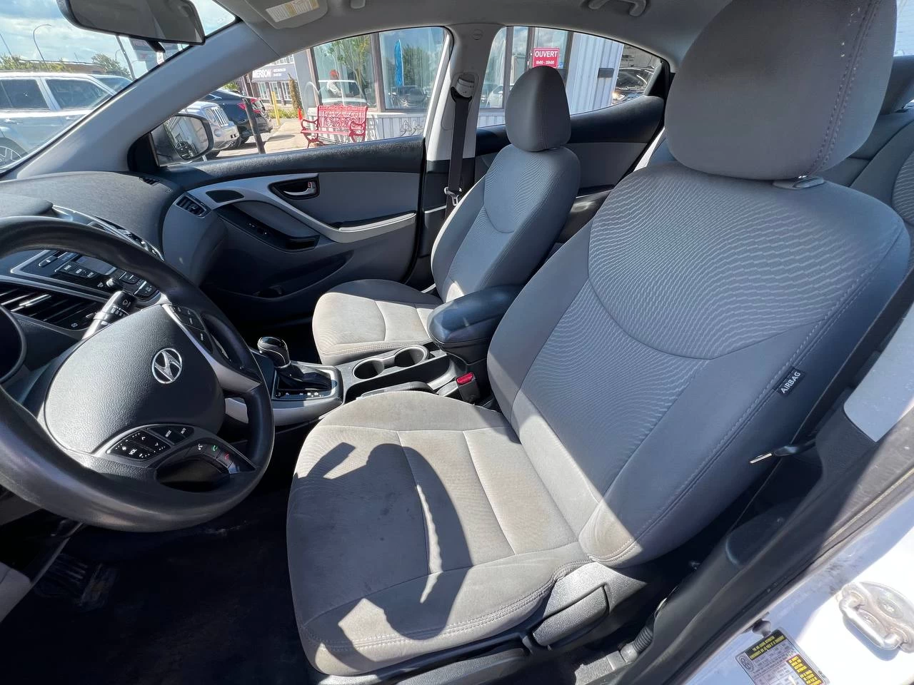 2014 Hyundai Elantra GL**SAAQ CERTIFIEE**SIEGES CHAUFFANTS** Image principale